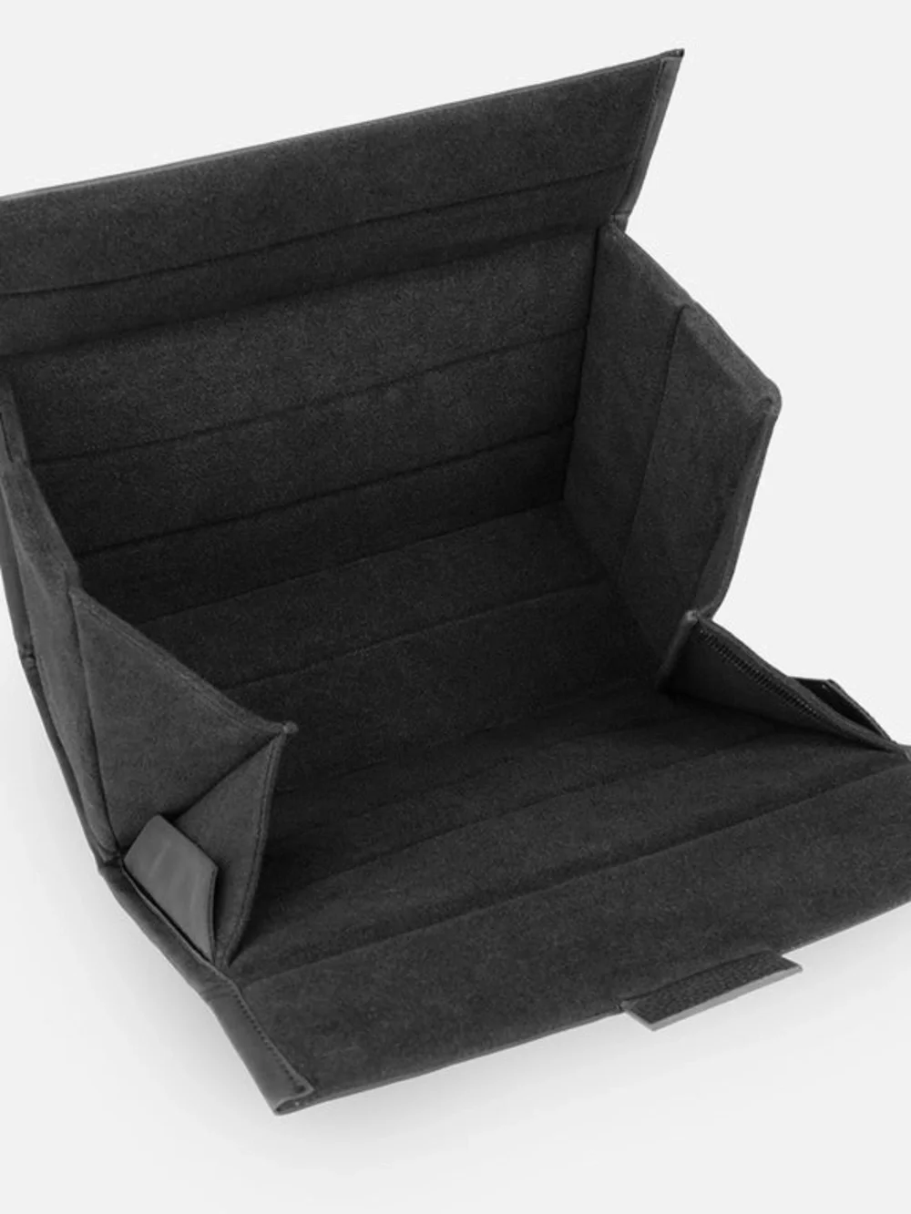 Grams28 Medium Camera Cube